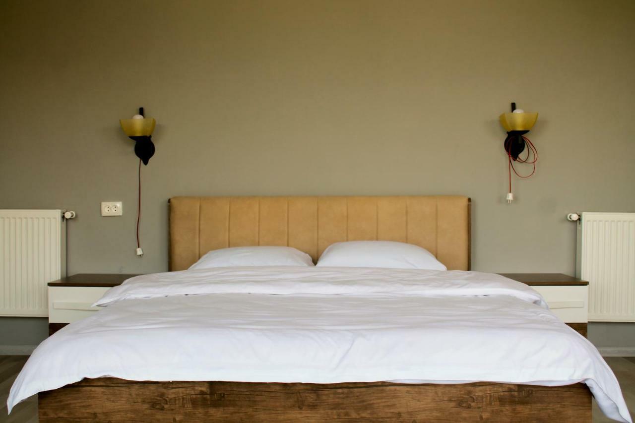 Lia'S Guest House ซิคนาคี ภายนอก รูปภาพ